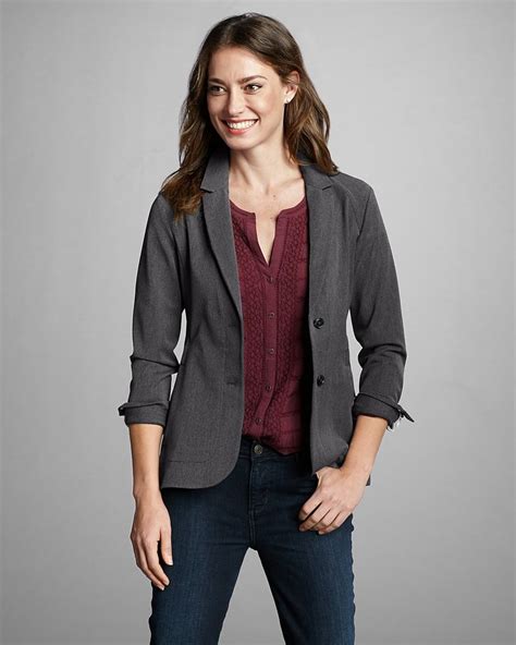 eddie bauer travel clothes women.